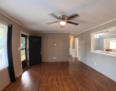 318 Fulton Street - Photo Thumbnail 2