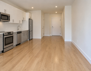 166 East 34th Street - Photo Thumbnail 3