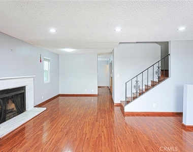 332 Pomelo Avenue - Photo Thumbnail 4