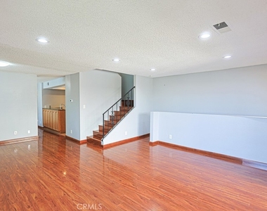 332 Pomelo Avenue - Photo Thumbnail 7