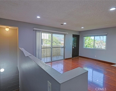 332 Pomelo Avenue - Photo Thumbnail 9