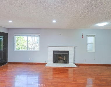 332 Pomelo Avenue - Photo Thumbnail 6