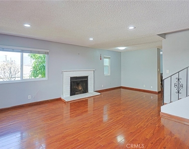 332 Pomelo Avenue - Photo Thumbnail 5