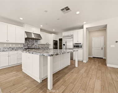 20610 Shepherd Hills - Photo Thumbnail 2