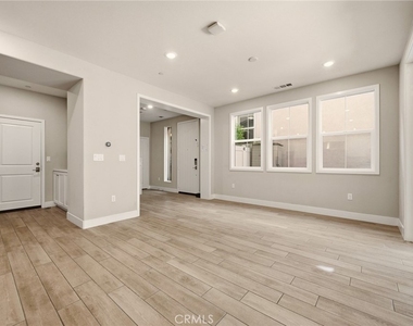 20610 Shepherd Hills - Photo Thumbnail 6
