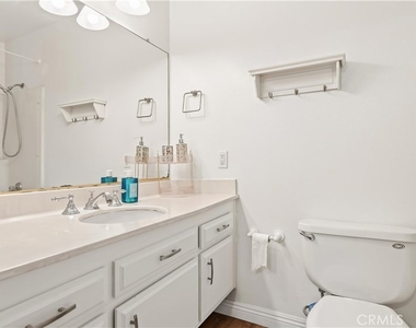 432 S Oak Knoll Avenue - Photo Thumbnail 22