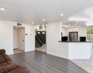 5912 San Remo - Photo Thumbnail 8