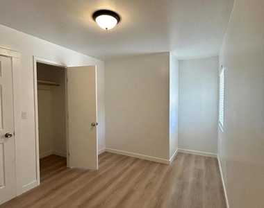 144 El Medio Street - Photo Thumbnail 10