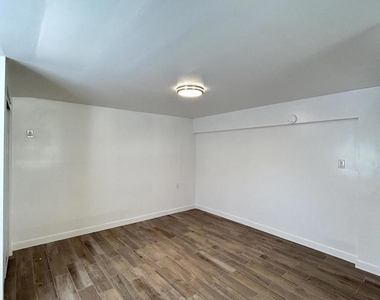 144 El Medio Street - Photo Thumbnail 14