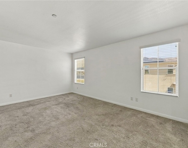 7726 Terra Manor - Photo Thumbnail 17
