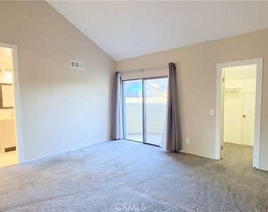 3610 Hemlock Lane - Photo Thumbnail 10