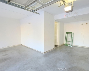 3610 Hemlock Lane - Photo Thumbnail 17