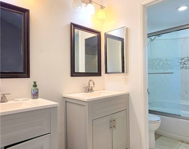 3610 Hemlock Lane - Photo Thumbnail 9