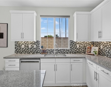1115 N Vecino Lane - Photo Thumbnail 20