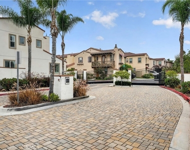 1115 N Vecino Lane - Photo Thumbnail 60