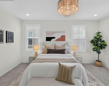 1115 N Vecino Lane - Photo Thumbnail 38
