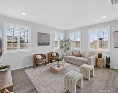 1115 N Vecino Lane - Photo Thumbnail 8