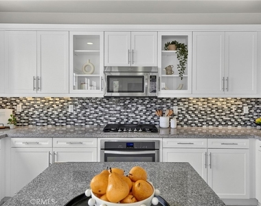 1115 N Vecino Lane - Photo Thumbnail 18