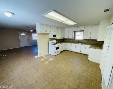 29740 Wilson - Photo Thumbnail 7
