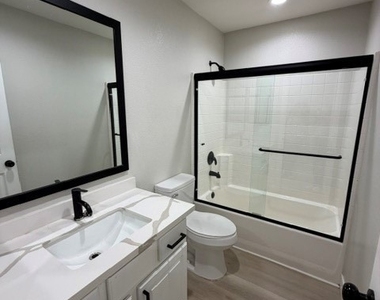 30152 Heritage Street - Photo Thumbnail 17