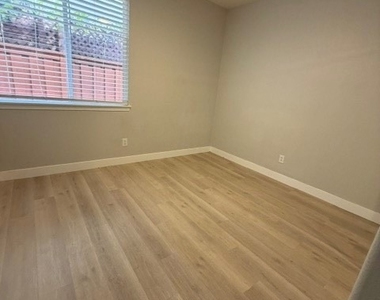 30152 Heritage Street - Photo Thumbnail 23
