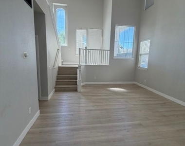 30152 Heritage Street - Photo Thumbnail 1