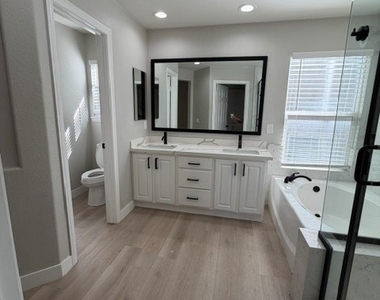 30152 Heritage Street - Photo Thumbnail 14