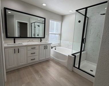 30152 Heritage Street - Photo Thumbnail 15