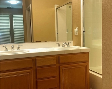 28410 Socorro Street - Photo Thumbnail 16