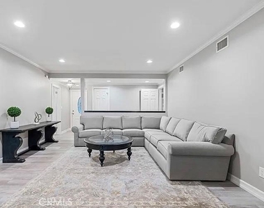 18334 Los Alimos Street - Photo Thumbnail 12