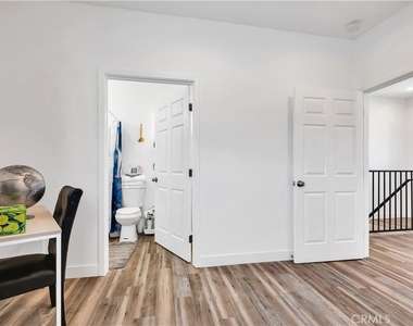 8326 Byrd Avenue - Photo Thumbnail 6
