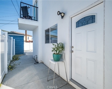 8326 Byrd Avenue - Photo Thumbnail 1