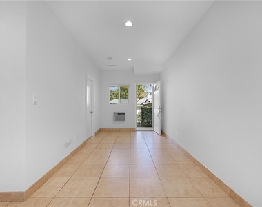 5794 Fairhaven Avenue - Photo Thumbnail 18
