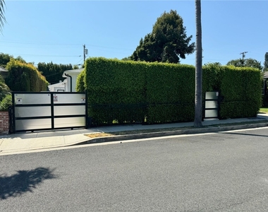 1207 Greenacre Avenue - Photo Thumbnail 34