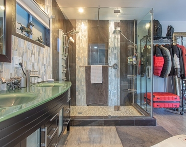 1207 Greenacre Avenue - Photo Thumbnail 27