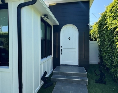 1207 Greenacre Avenue - Photo Thumbnail 33