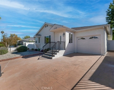 17706 Collins Street - Photo Thumbnail 38