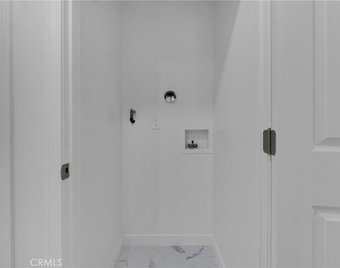 17706 Collins Street - Photo Thumbnail 35