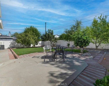 17706 Collins Street - Photo Thumbnail 25