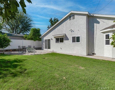 17706 Collins Street - Photo Thumbnail 28