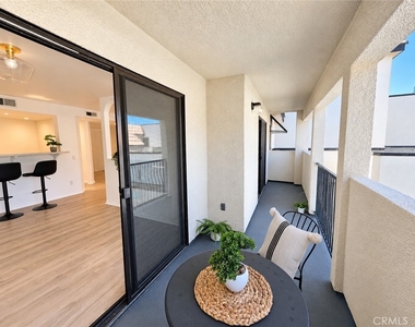 17735 Kinzie - Photo Thumbnail 16