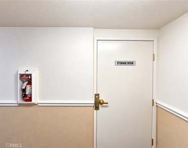 17735 Kinzie - Photo Thumbnail 22