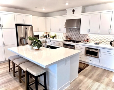 27139 Tamarack Lane - Photo Thumbnail 6