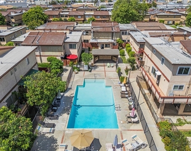 7320 Lennox Avenue - Photo Thumbnail 23