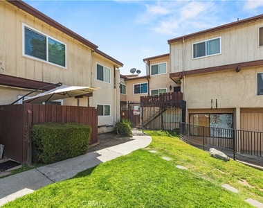 7320 Lennox Avenue - Photo Thumbnail 22