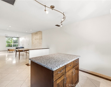 7320 Lennox Avenue - Photo Thumbnail 10
