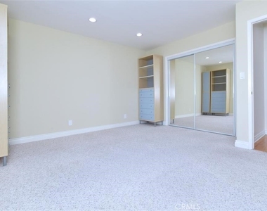 23937 Pentland Way - Photo Thumbnail 14
