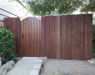 22436 Avenue San Luis - Photo Thumbnail 20
