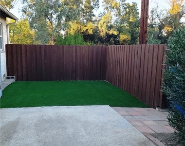 22436 Avenue San Luis - Photo Thumbnail 21