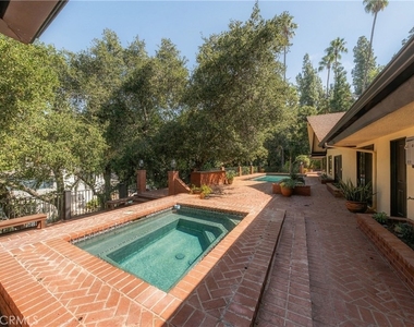 17449 Sumiya Drive - Photo Thumbnail 21